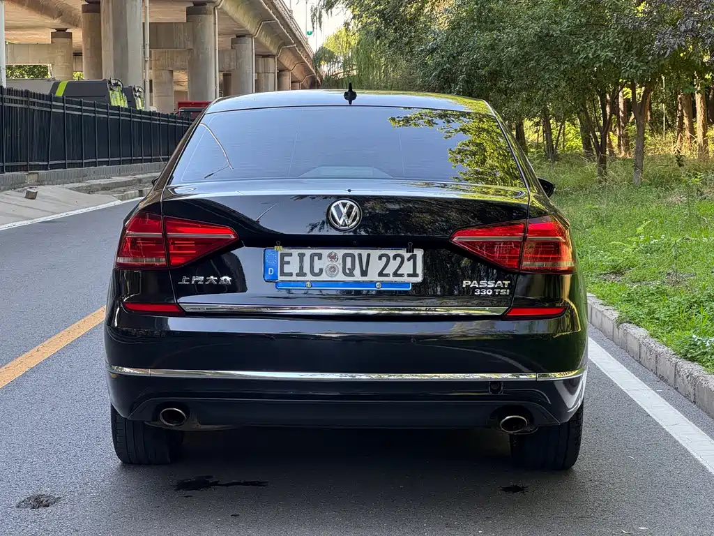 Volkswagen Passat 2018 — фото 18