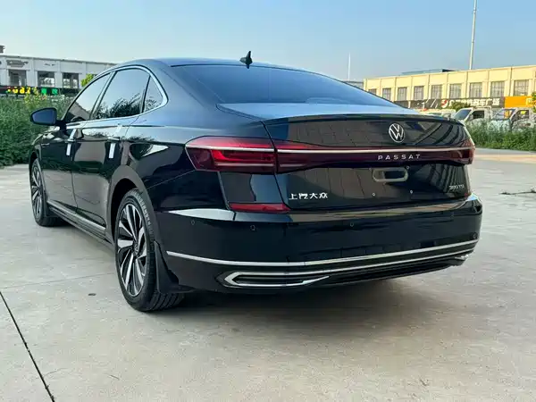 Volkswagen Passat 2024