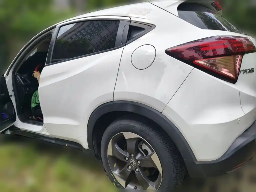 Honda Vezel 2018 — фото 25
