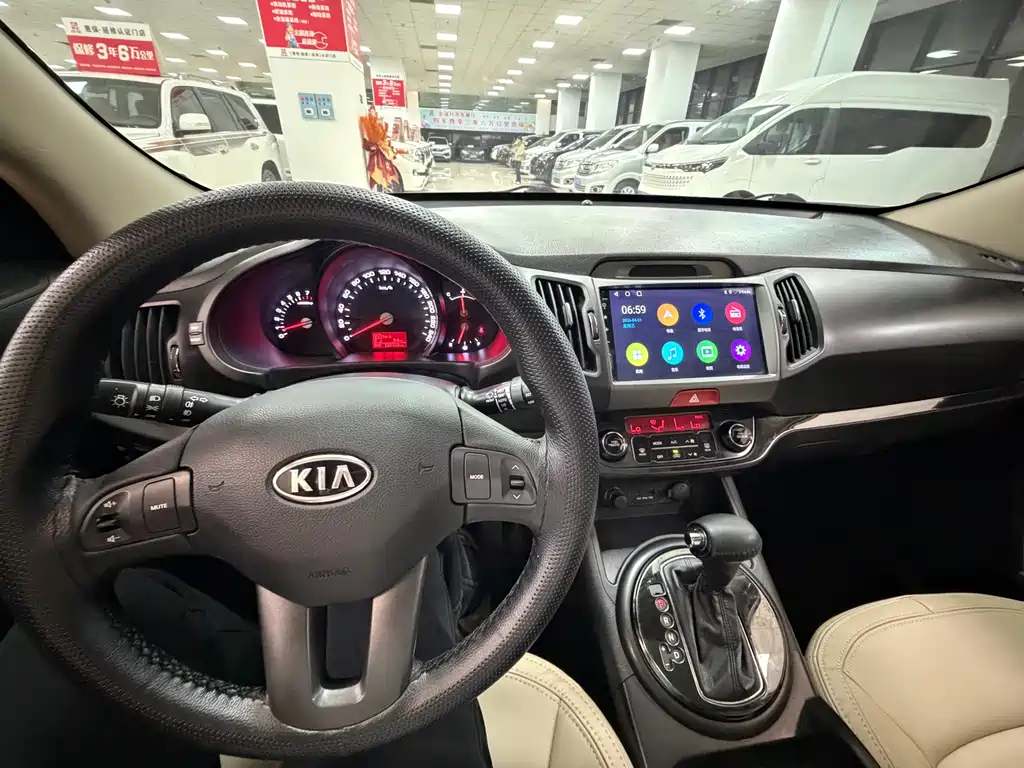 Kia Sportage 2012 — фото 11