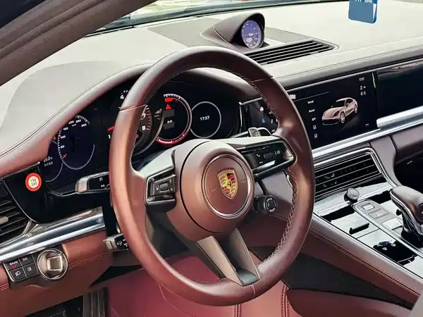 Porsche Panamera 2022