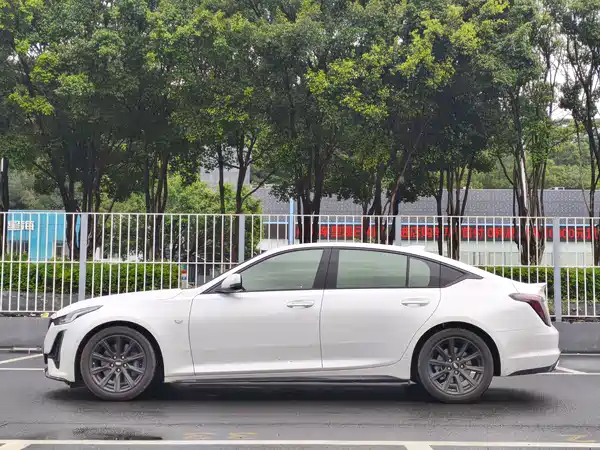 Cadillac CT5 2024