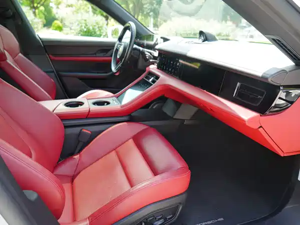 Porsche Taycan 2020
