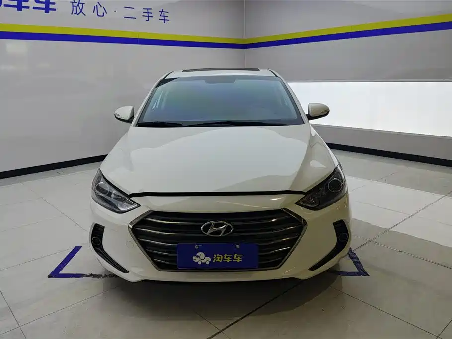 Hyundai Elantra 2018 — фото 2