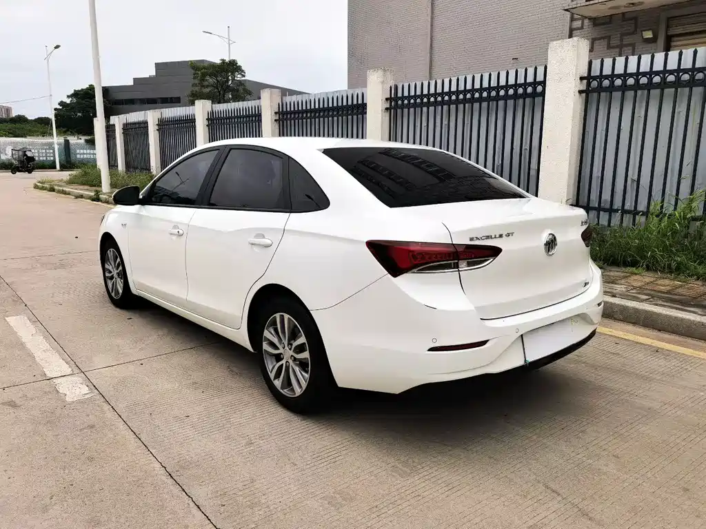 Buick Excelle 2022