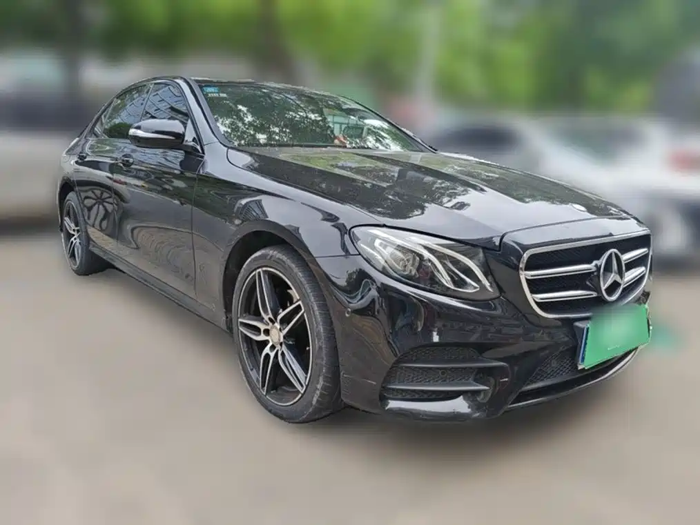 Mercedes-Benz E-Class 2017 — фото 25