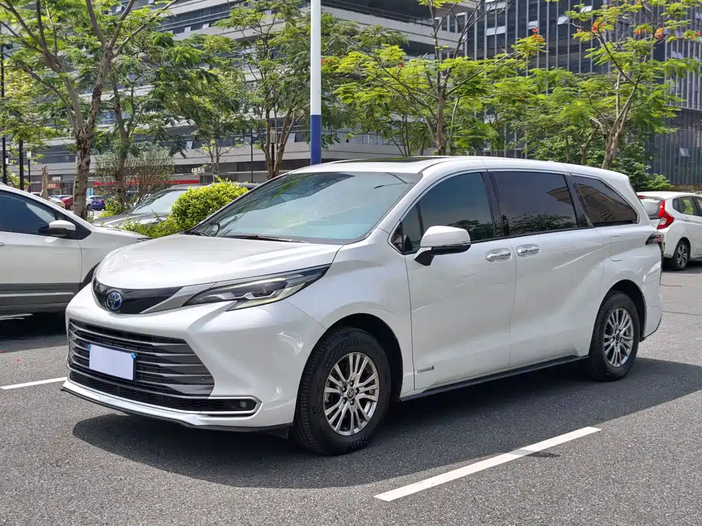 Toyota Sienna 2022