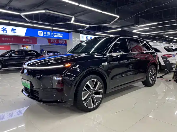 Li Auto L6 2024