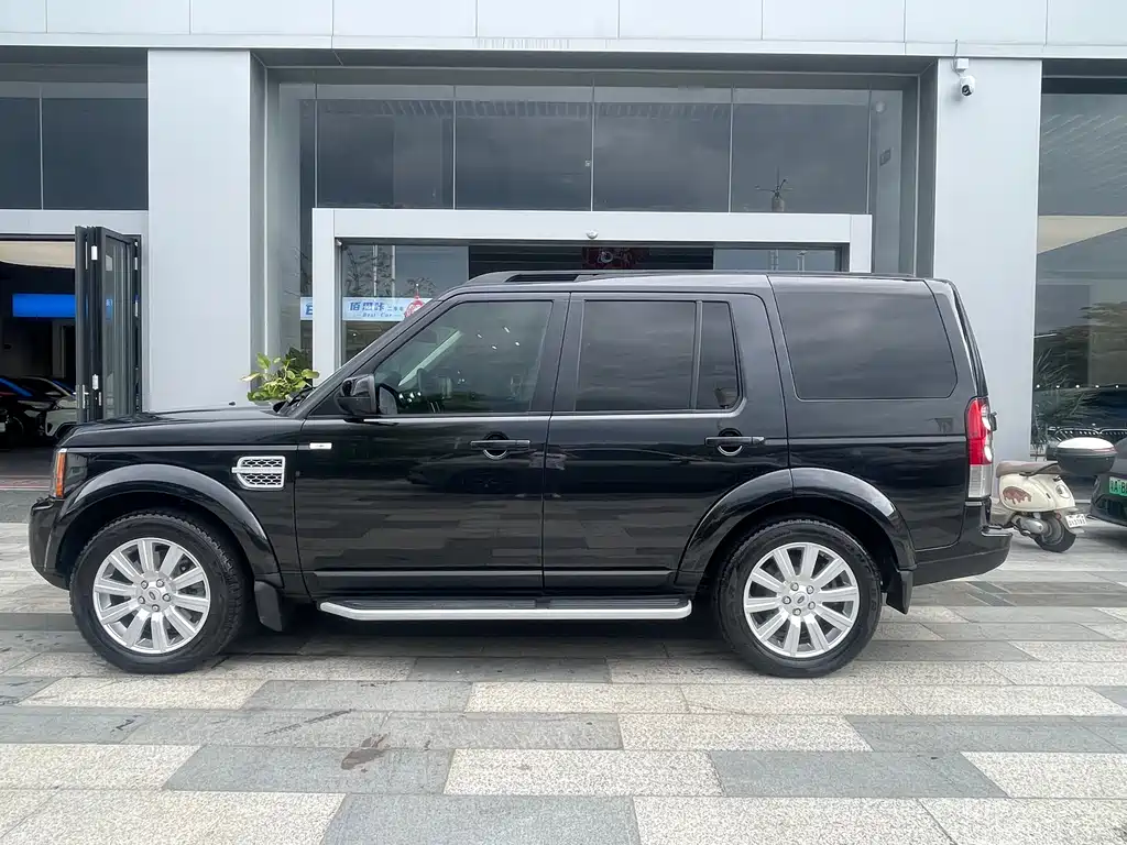 Land Rover Discovery 2012 — фото 4