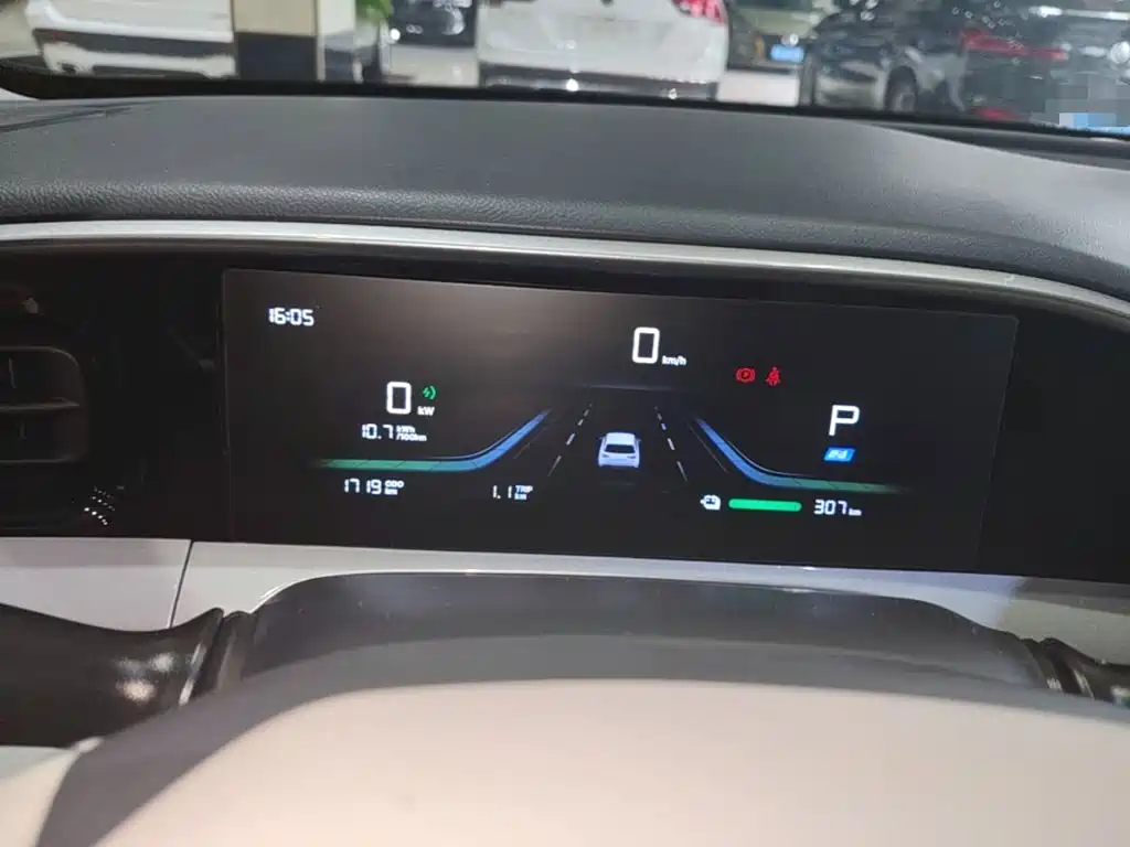 Geely Galaxy Starwish 2026 — фото 12