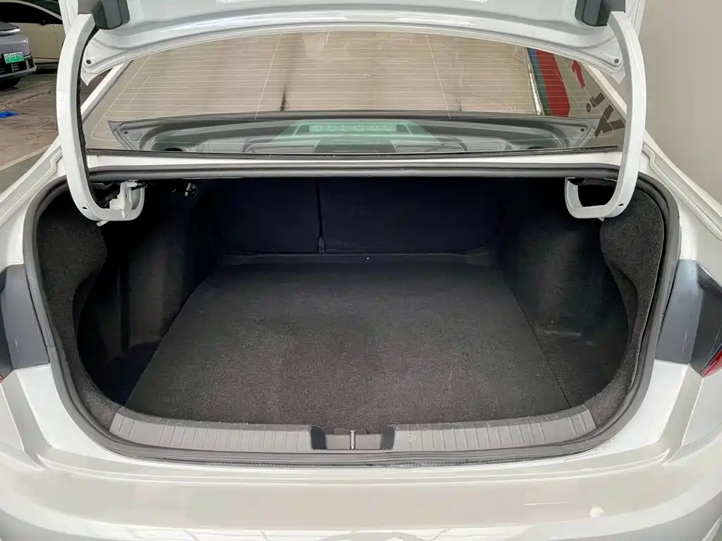 Volkswagen Sagitar 2019 — фото 15