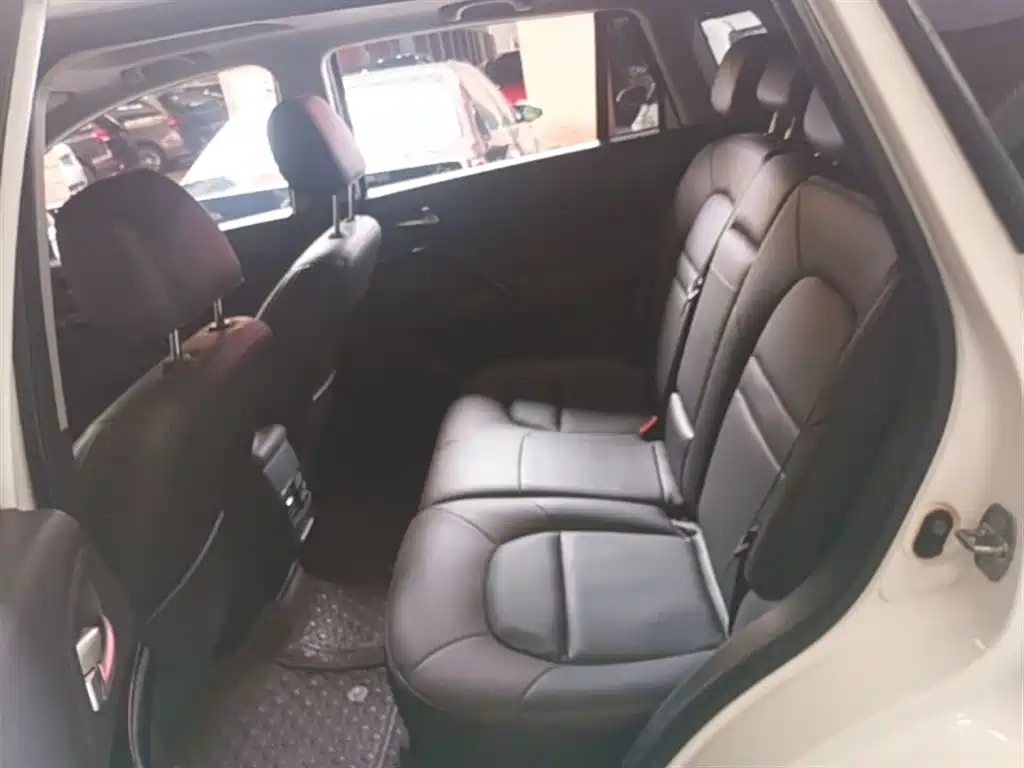 GAC Motor Trumpchi GS4 2017 — фото 17