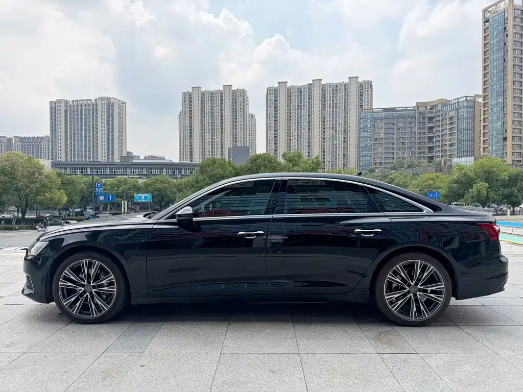 Audi A6L 2020
