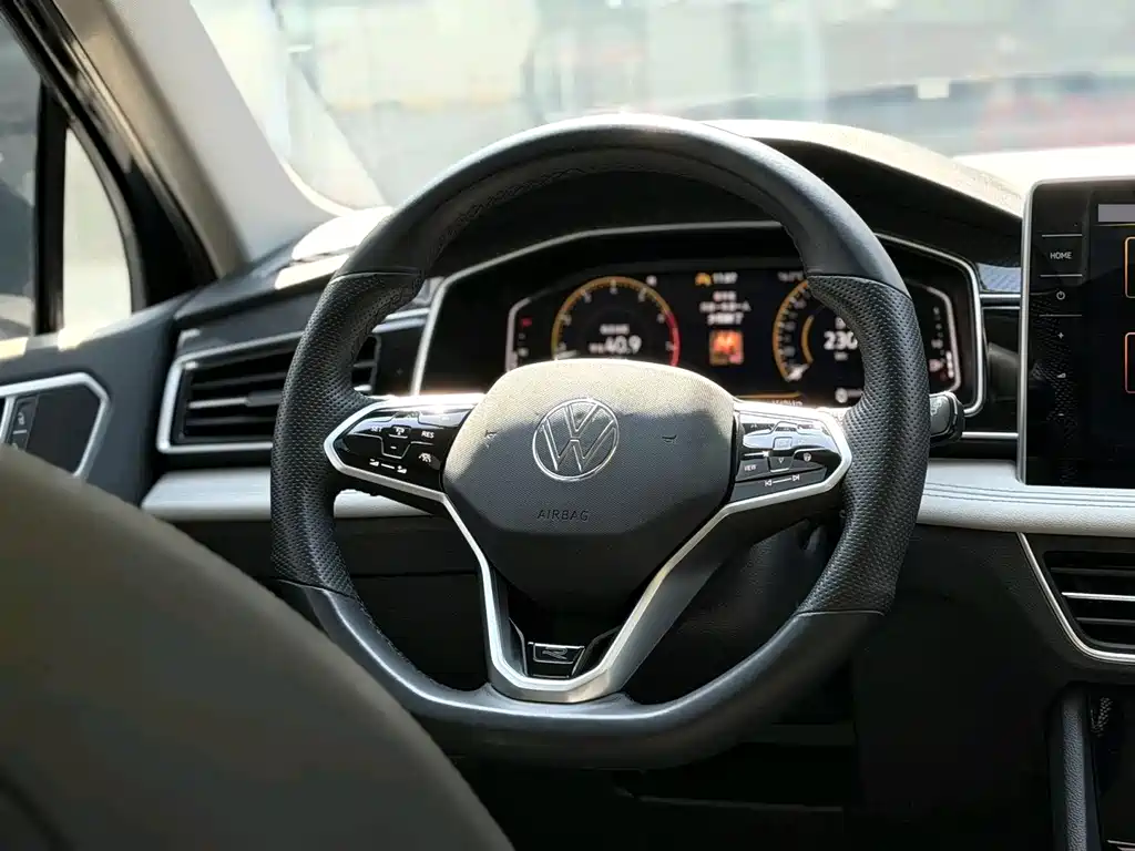 Volkswagen Tiguan L 2023