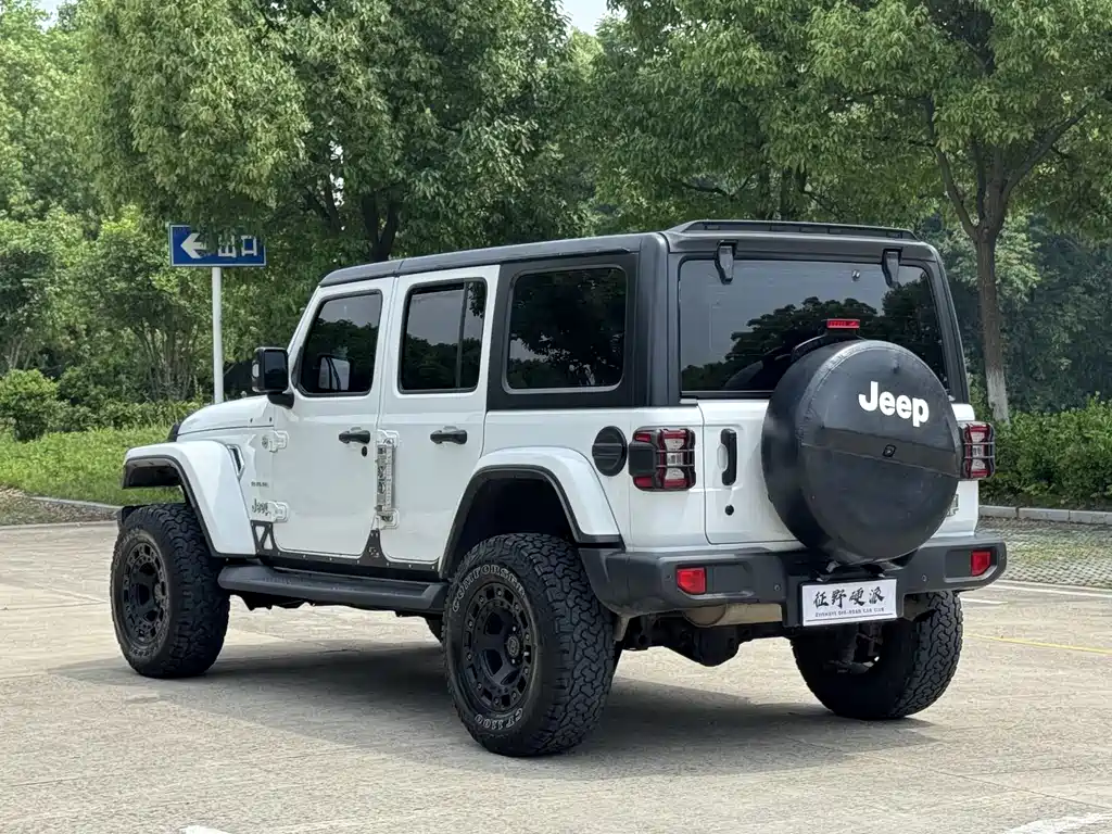 Jeep Wrangler 2018 — фото 6