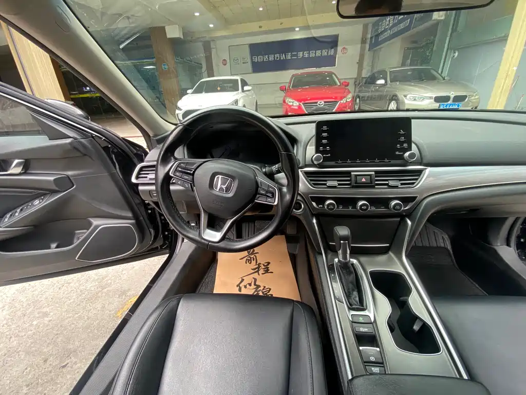 Honda Accord 2019 — фото 15