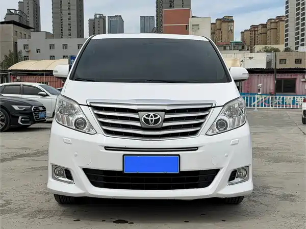 Toyota Alphard 2014