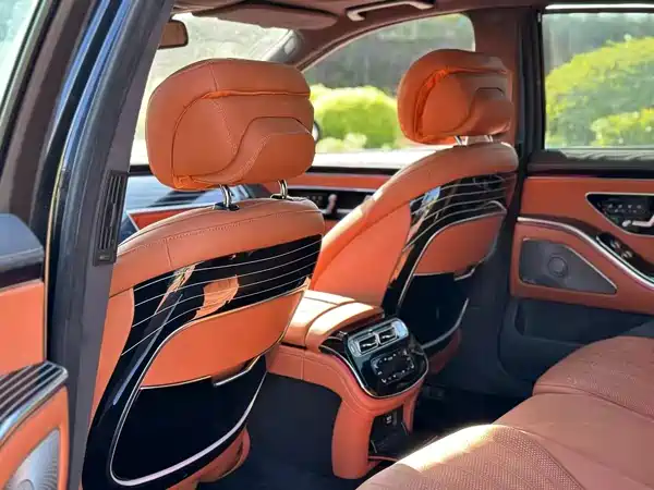 Mercedes-Benz S-Class 2012