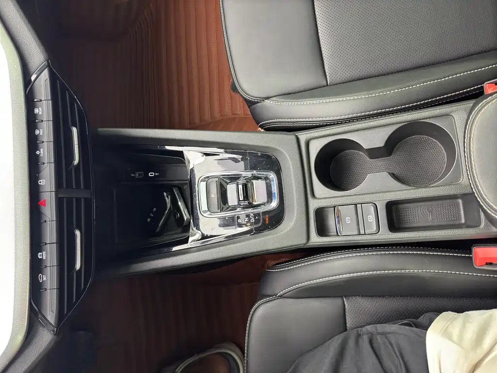 Skoda Octavia 2022 — фото 14