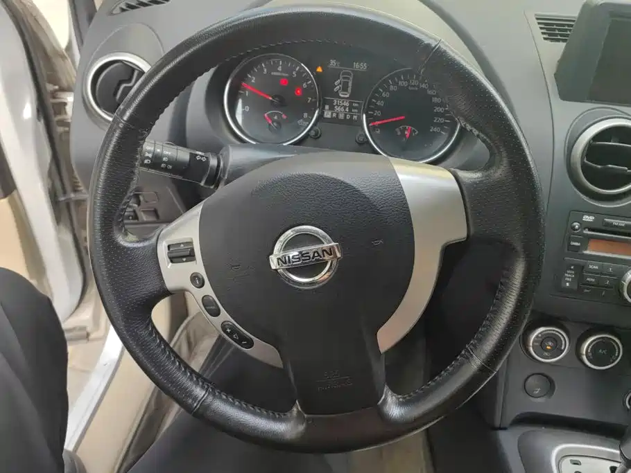 Nissan Qashqai 2012 — фото 15