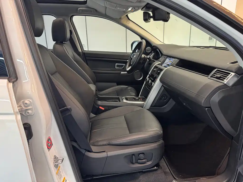Land Rover Discovery Sport 2018 — фото 11