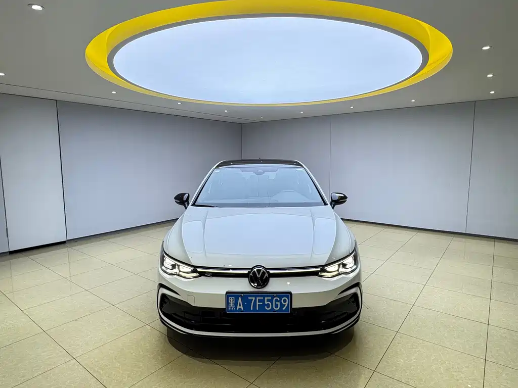 Volkswagen Golf 2022