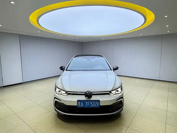 Volkswagen Golf 2022