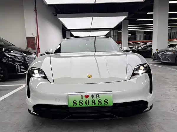 Porsche Taycan 2020