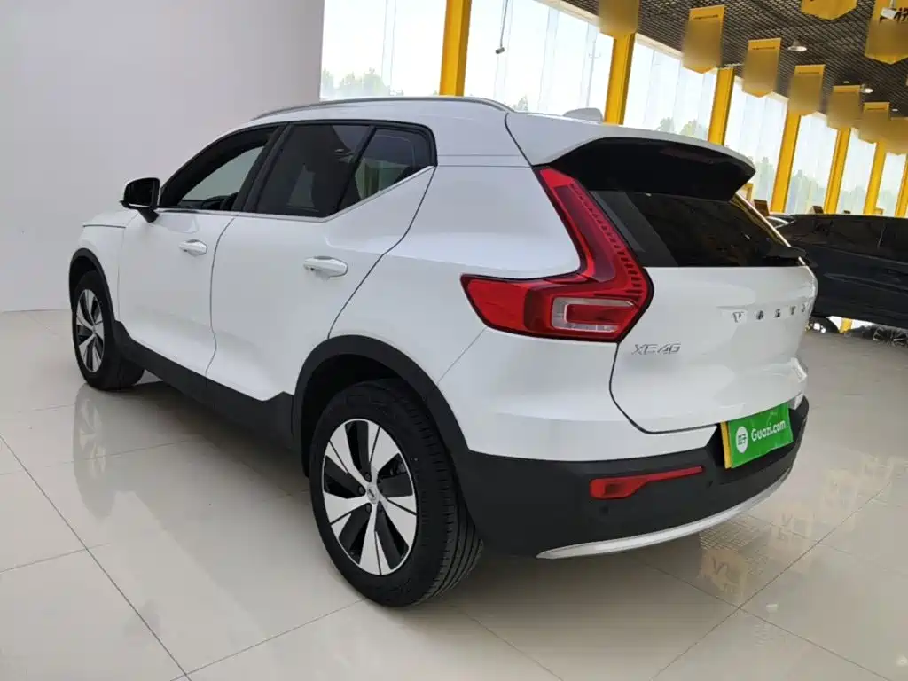 Volvo XC40 2024
