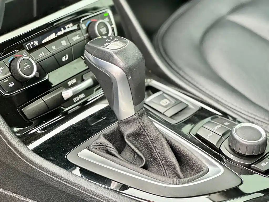 BMW 2 Series Station Wagon 2016 — фото 35