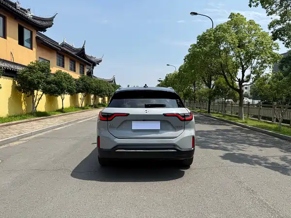 NIO ES6 2020