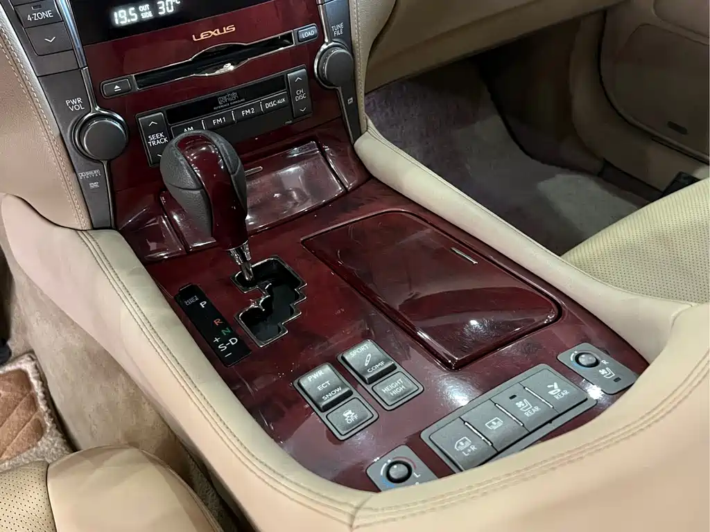 Lexus LS 2008 — фото 14