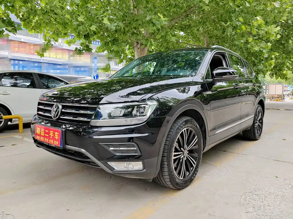 Volkswagen Tiguan L 2021 — фото 1