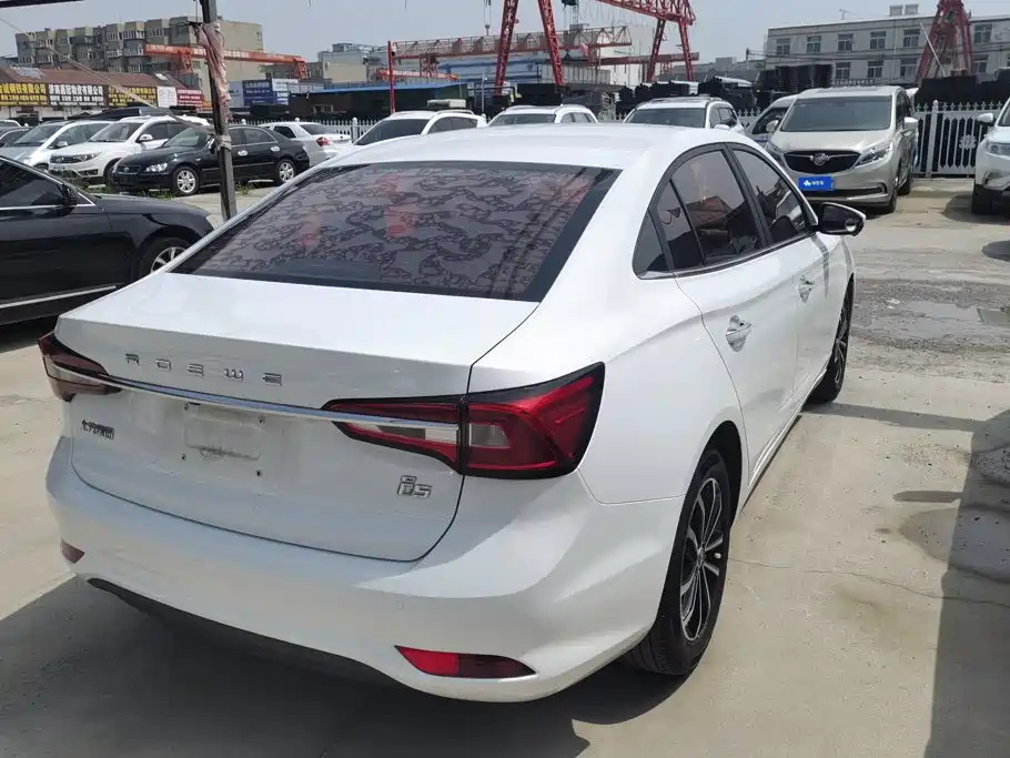 Roewe i5 2020