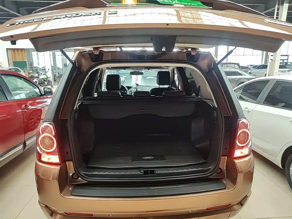 Land Rover Freelander 2 2015 — фото 19