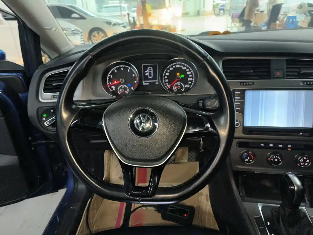 Volkswagen Golf 2016