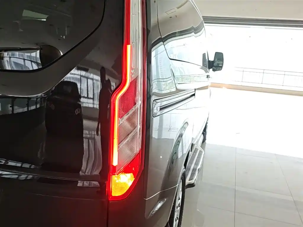 Ford Tourneo 2020 — фото 8