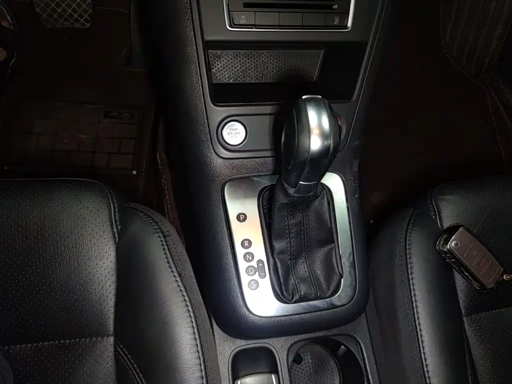 Volkswagen Tiguan 2015 — фото 14