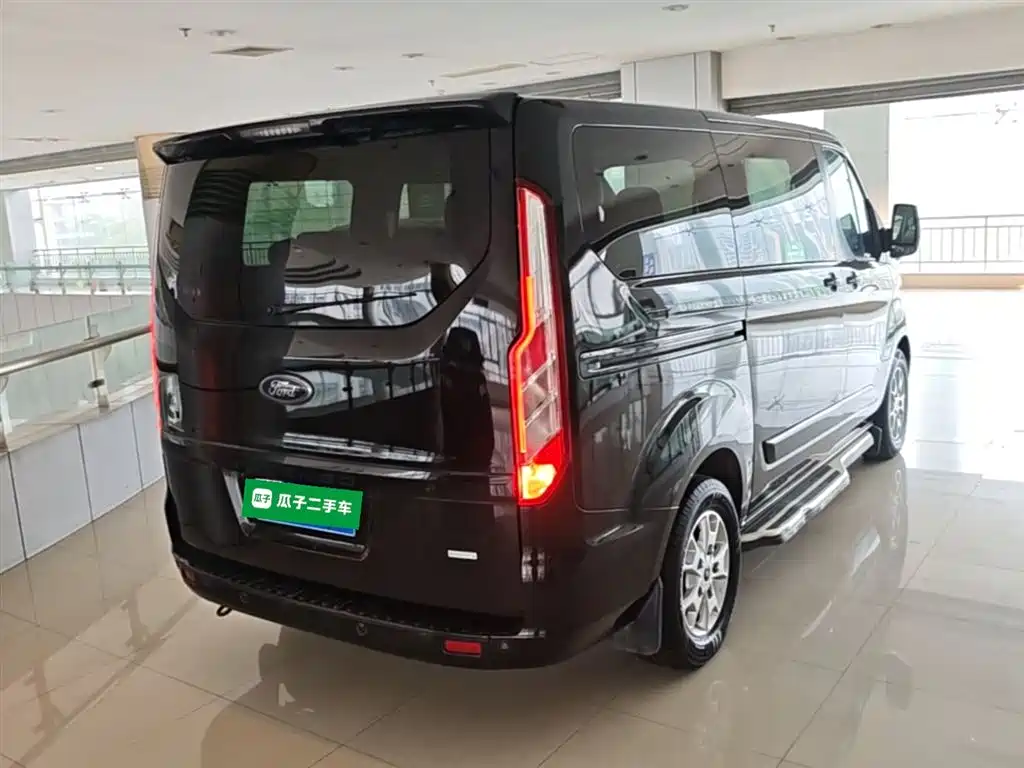 Ford Tourneo 2020 — фото 7
