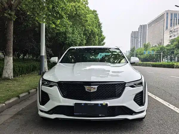 Cadillac CT4 2020