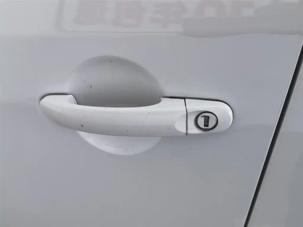 Volkswagen Touran 2015 — фото 18