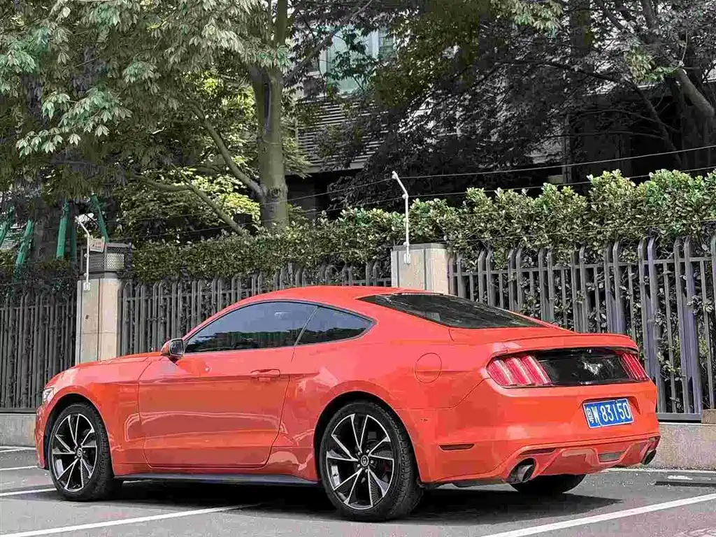 Ford Mustang 2015 — фото 4