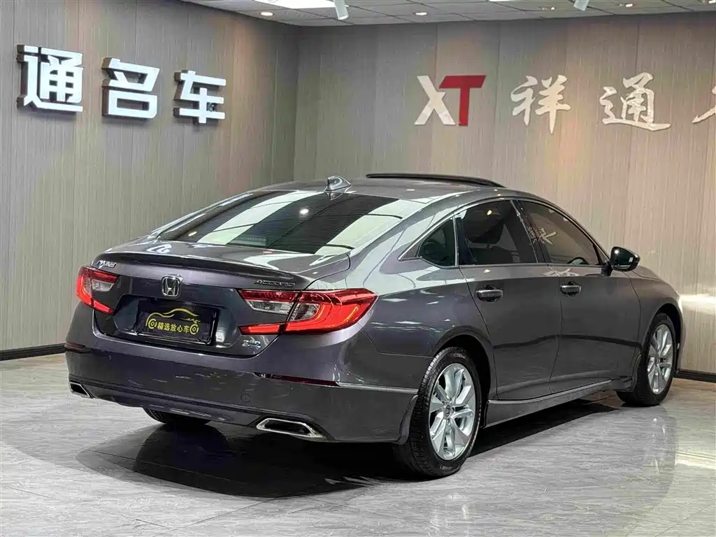 Honda Accord 2020 — фото 11