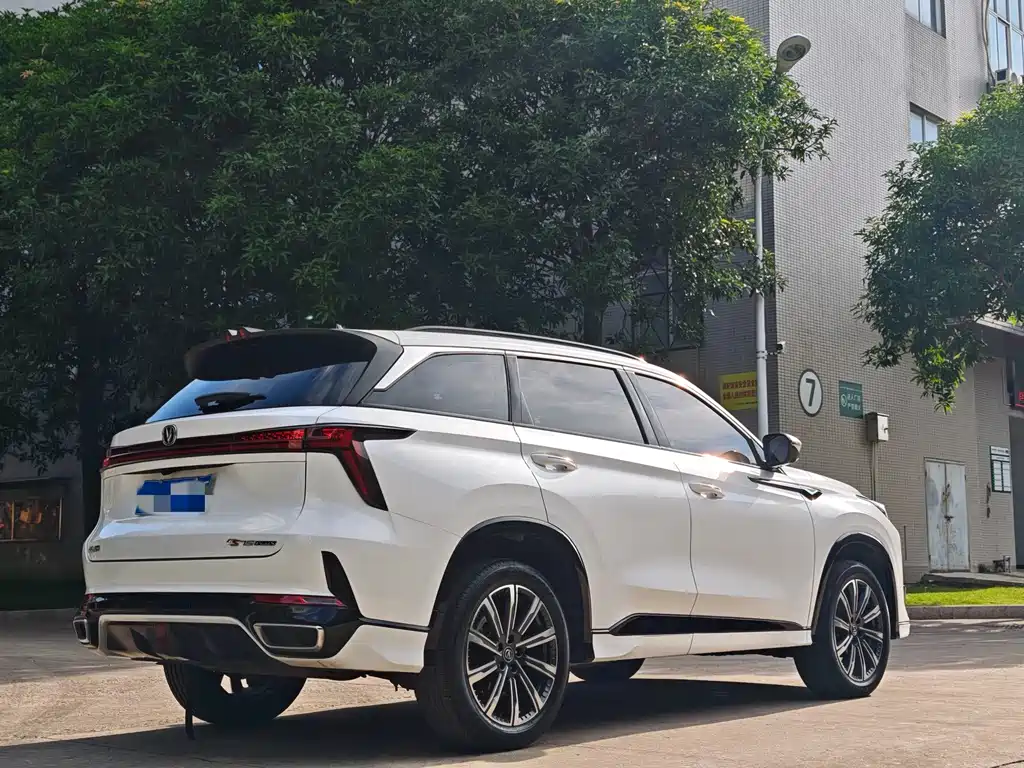 Changan CS75PLUS 2023 — фото 10