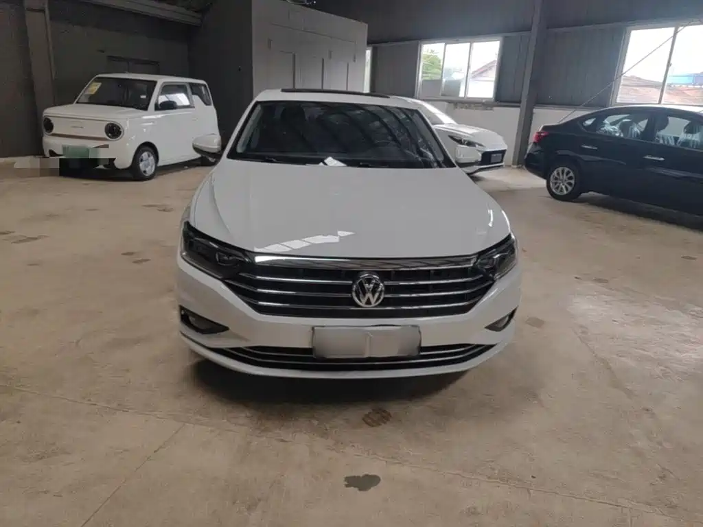 Volkswagen Sagitar 2020
