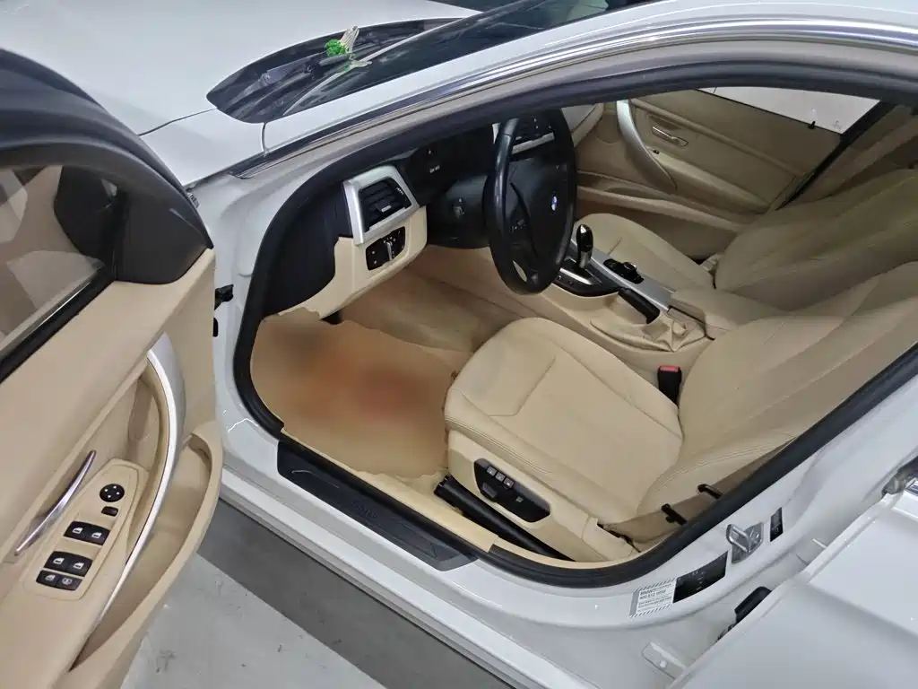 BMW 3 Series 2014 — фото 12