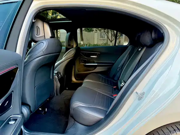 Mercedes-Benz C-Class 2023