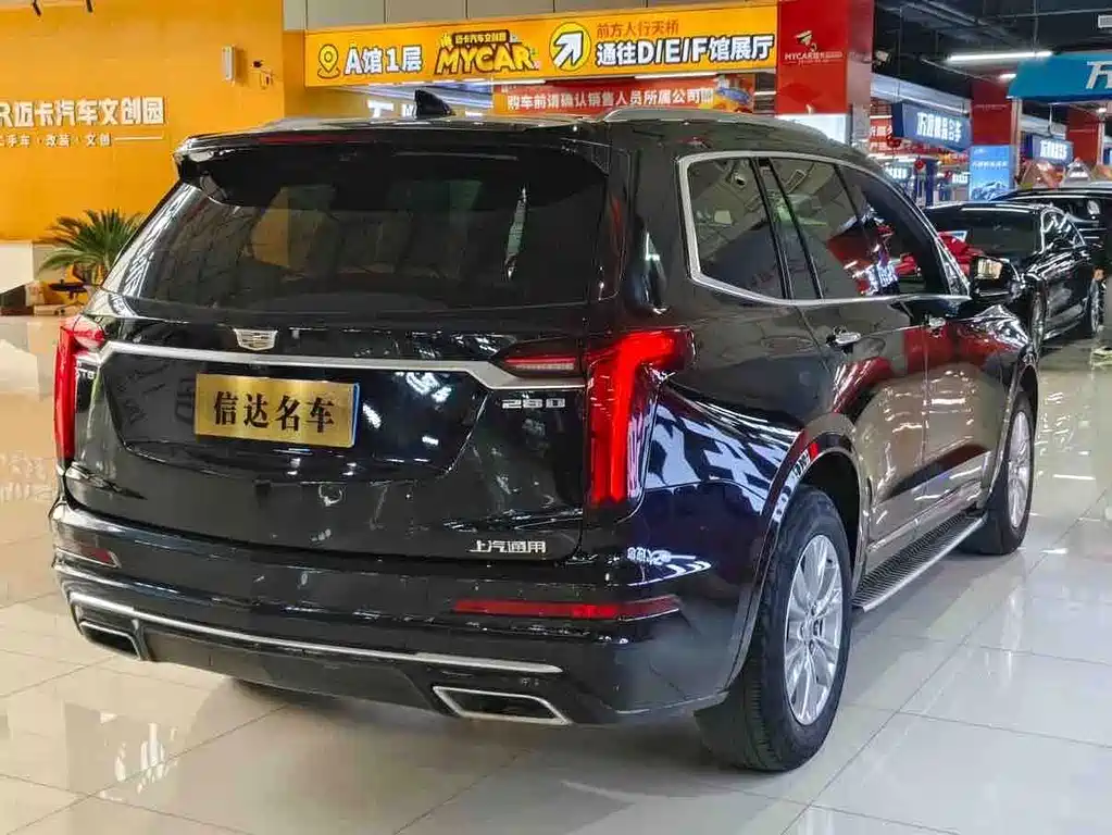 Cadillac XT6 2021 — фото 9