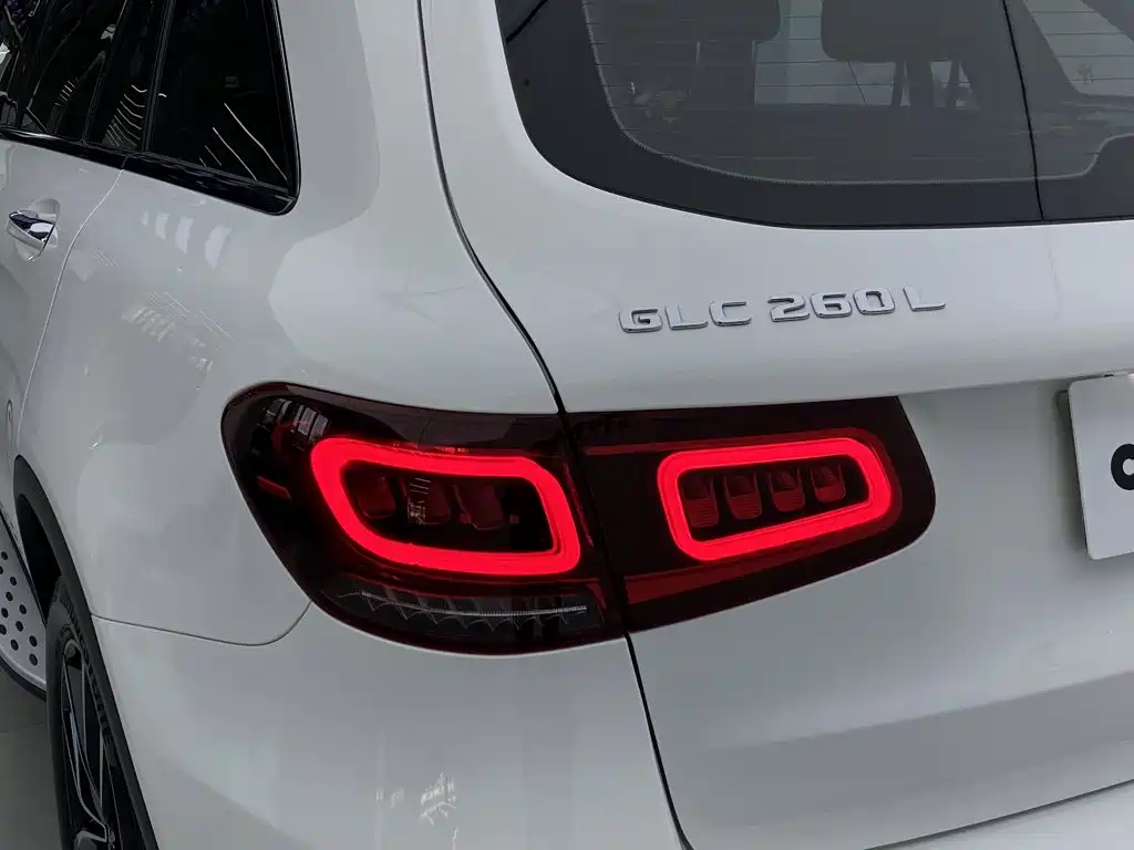 Mercedes-Benz GLC 2021 — фото 30