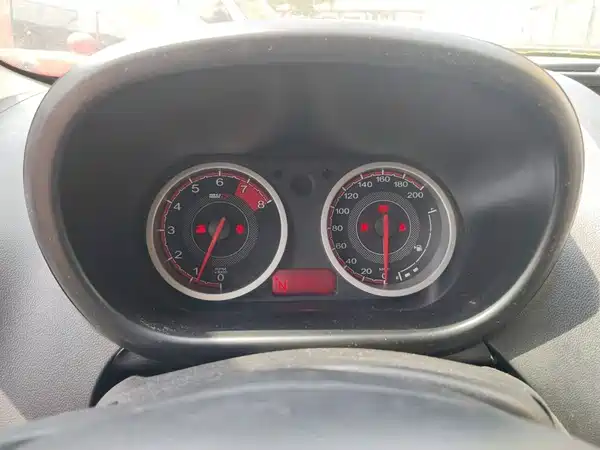 MG MG3 2015